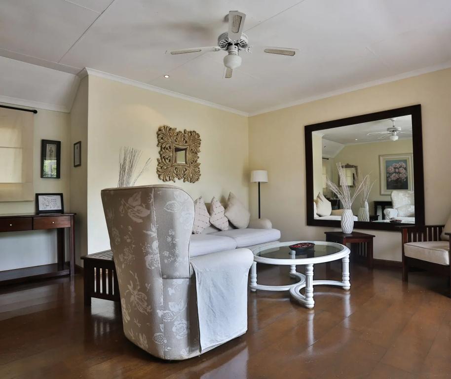 Thanda Manzi Country Hotel - главное фото