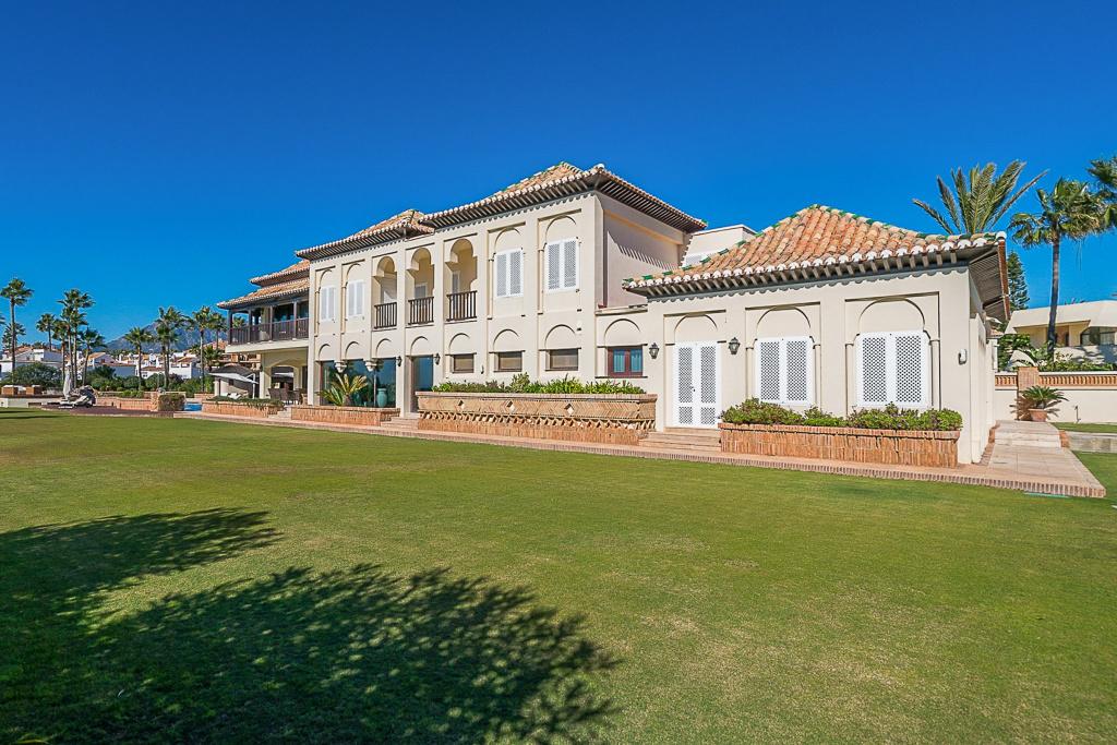 Villa South Beach - главное фото