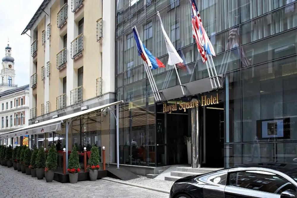 Royal Square Hotel & Suites - главное фото