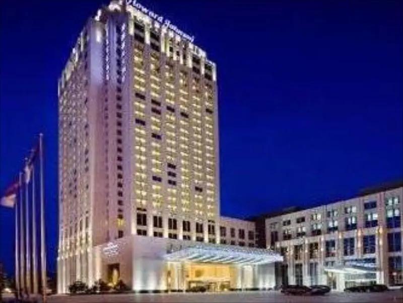Howard Johnson Parkview Plaza Erdos - главное фото
