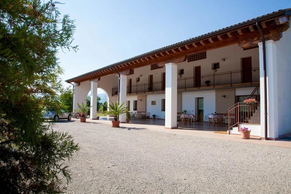 Agriturismo Crocerone B&B - главное фото