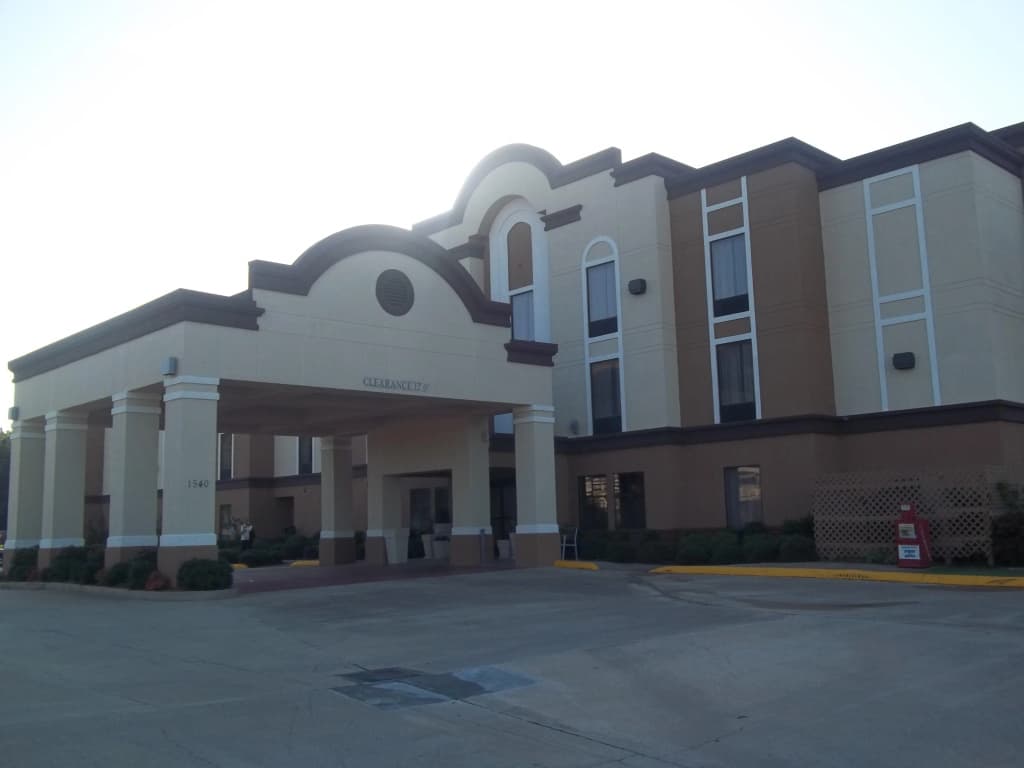 Holiday Inn Express & Suites Grenada by IHG - главное фото