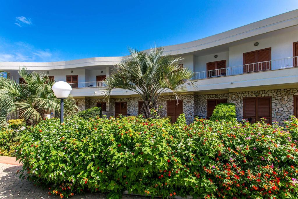 Club Residence La Castellana Mare - главное фото