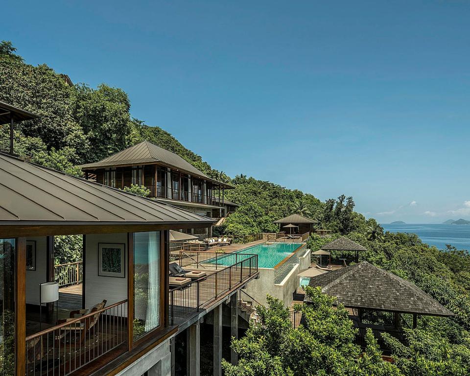 Four Seasons Resort Seychelles - главное фото