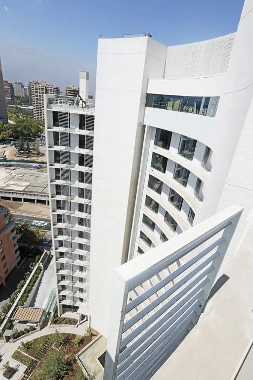 DoubleTree by Hilton Santiago Kennedy - главное фото