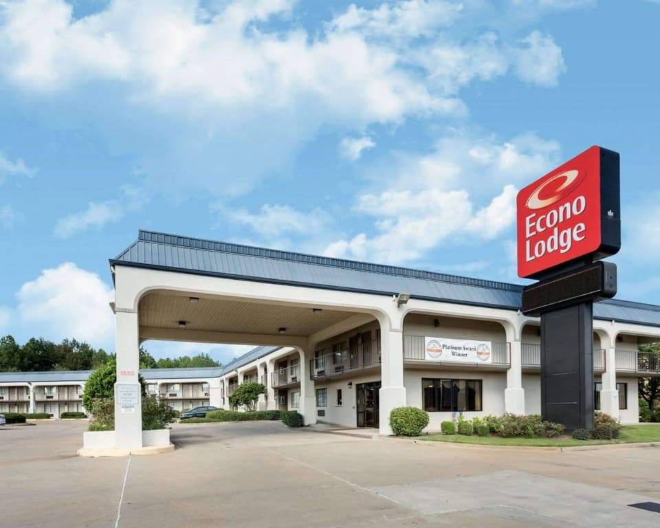 Econo Lodge Grenada - главное фото