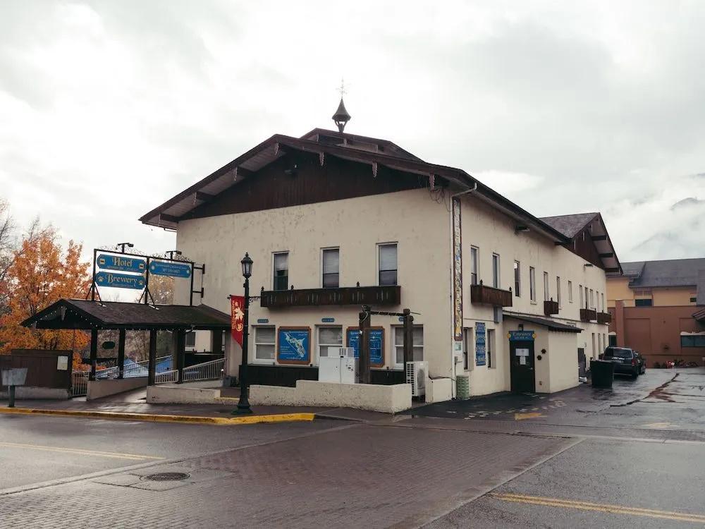 Adventure Inn - главное фото