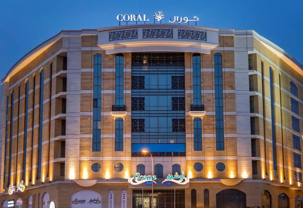 Coral Muscat Hotel and Apartments - главное фото