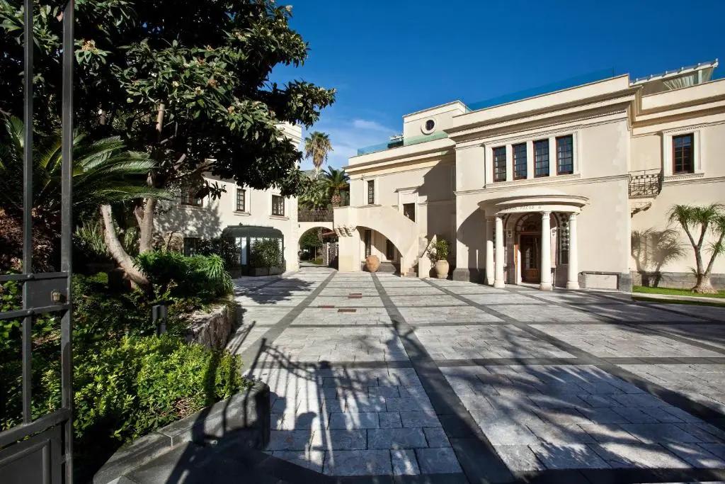 The Ashbee Hotel - The Leading Hotels of the World - главное фото