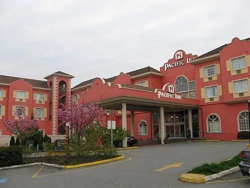 Pacific Inn Resort & Conference Center - главное фото