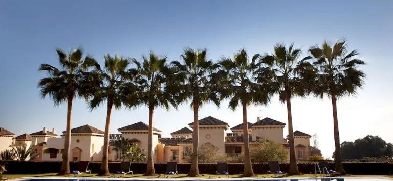 Deluxe Villas Don Carlos Resort - главное фото