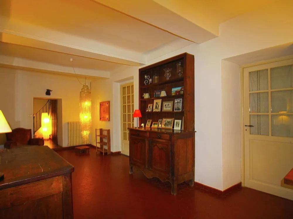 Luxurious Holiday Home in Cavaillon with Private Pool - главное фото