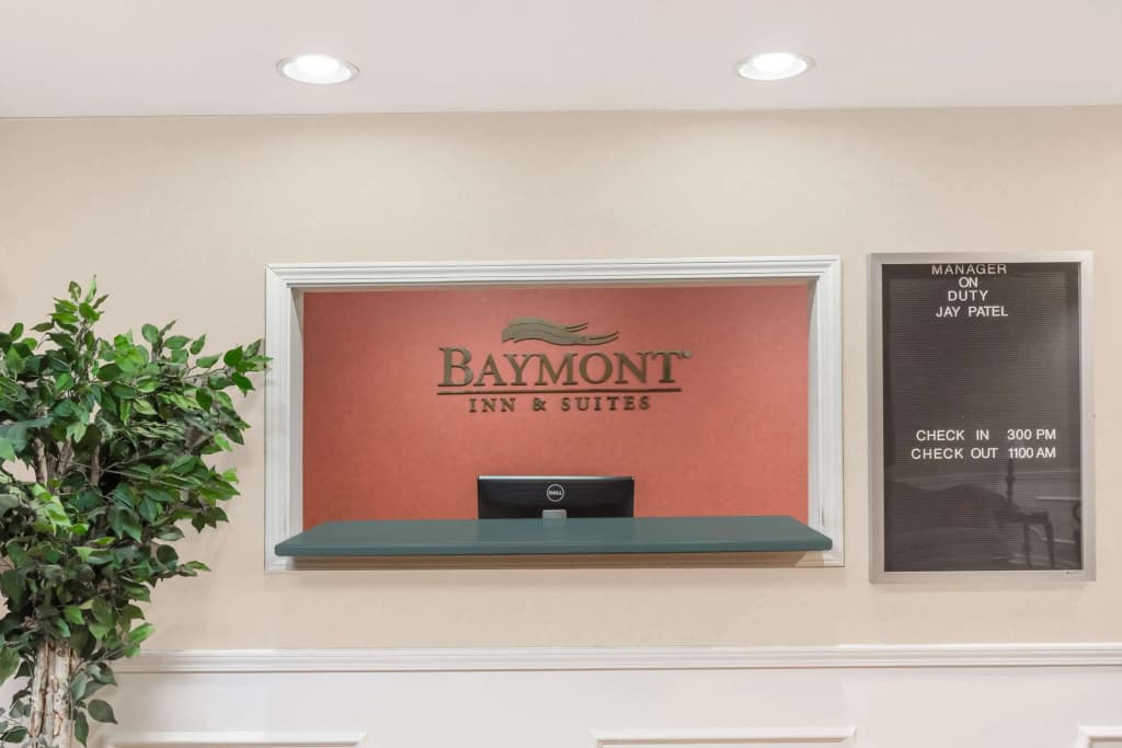 Baymont by Wyndham Grenada - главное фото