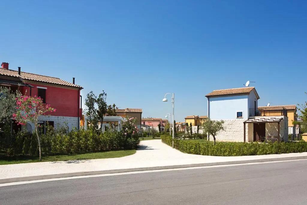 Adamo Ed Eva Resort - главное фото