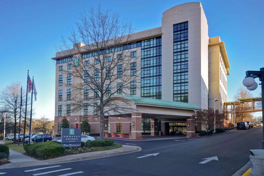 Embassy Suites by Hilton at Hot Springs Convention Center - главное фото
