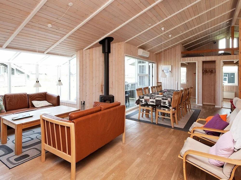 Cozy Holiday Home in Juelsminde With Swimming Pool - главное фото