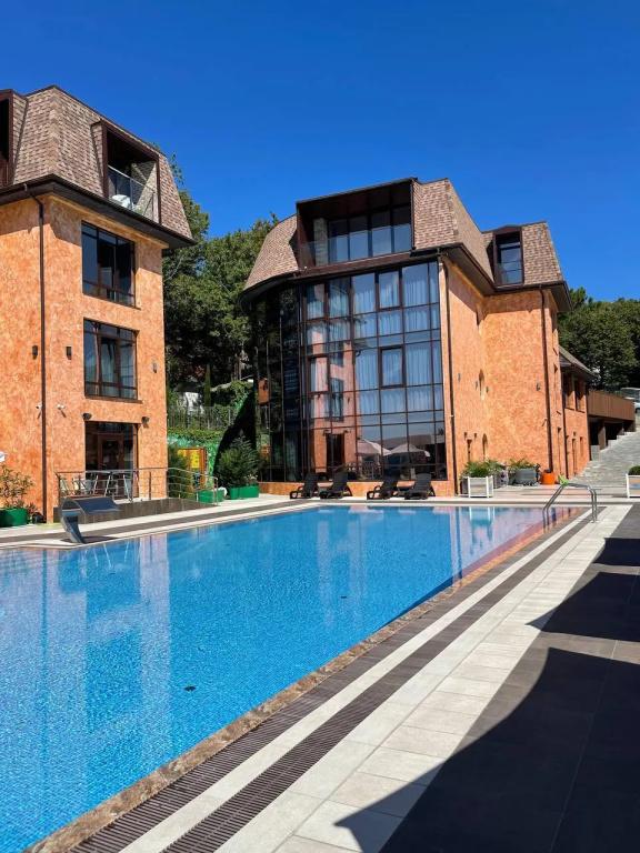 Green Hills Hotel - главное фото