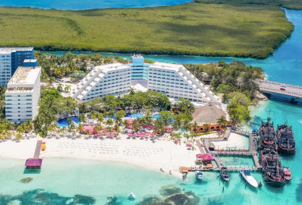 Oasis Palm Hotel - главное фото